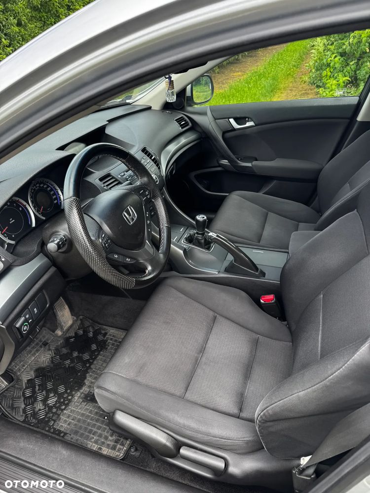 Honda Accord 2.0 Lifestyle - 8