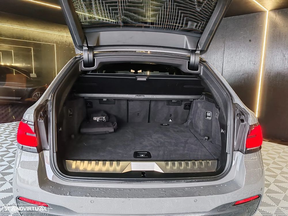 BMW 530 e Pack Desportivo M - 32