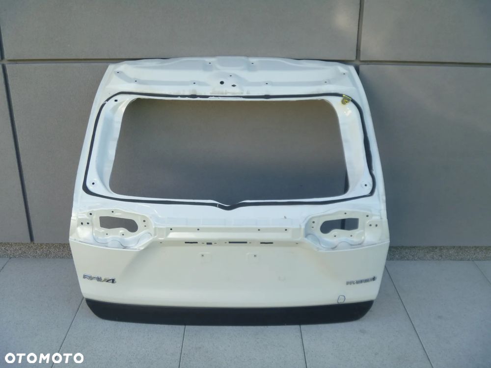 TOYOTA RAV4 V 2018 ZDERZAK TYLNY ORYGINAŁ - 5