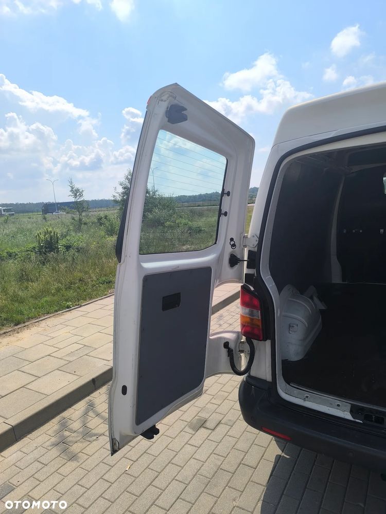 Volkswagen T5 - 13