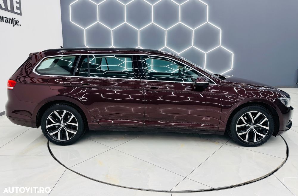 Volkswagen Passat Variant 2.0 TDI (BlueMotion Technology) Trendline - 34