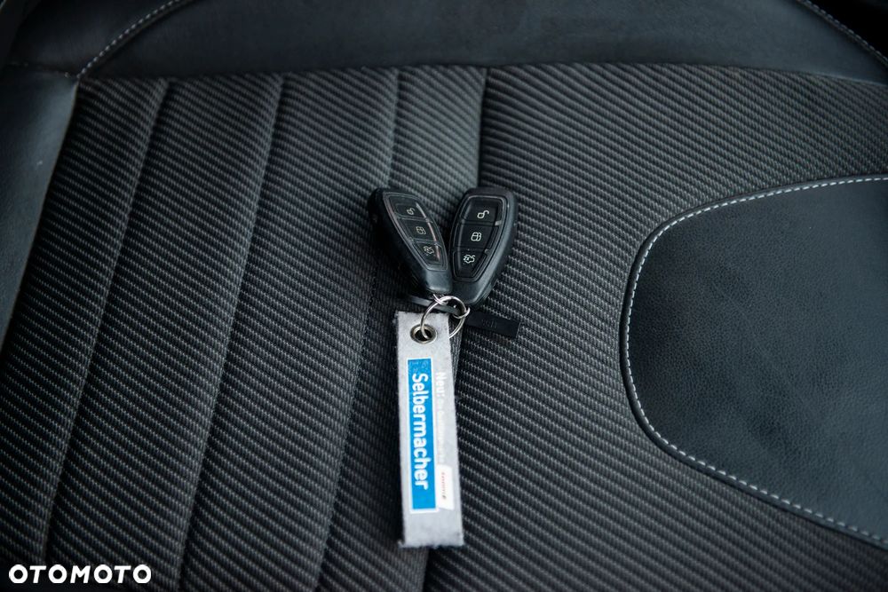 Ford Kuga 2.0 TDCi 4x4 Titanium - 40