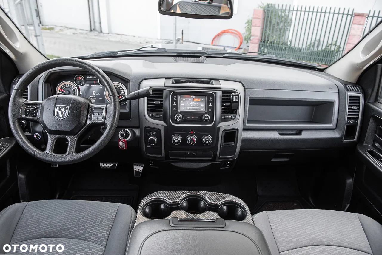 Dodge RAM 1500 5.7 4x4 - 12