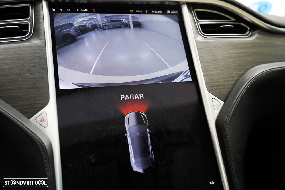 Tesla Model S 90D - 19