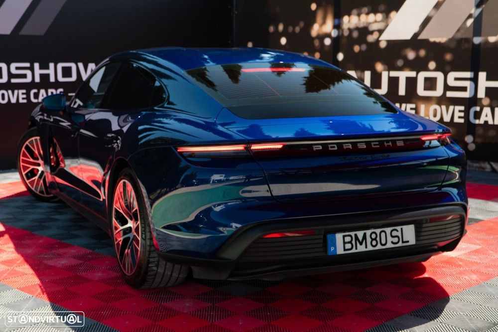 Porsche Taycan 4S - 9