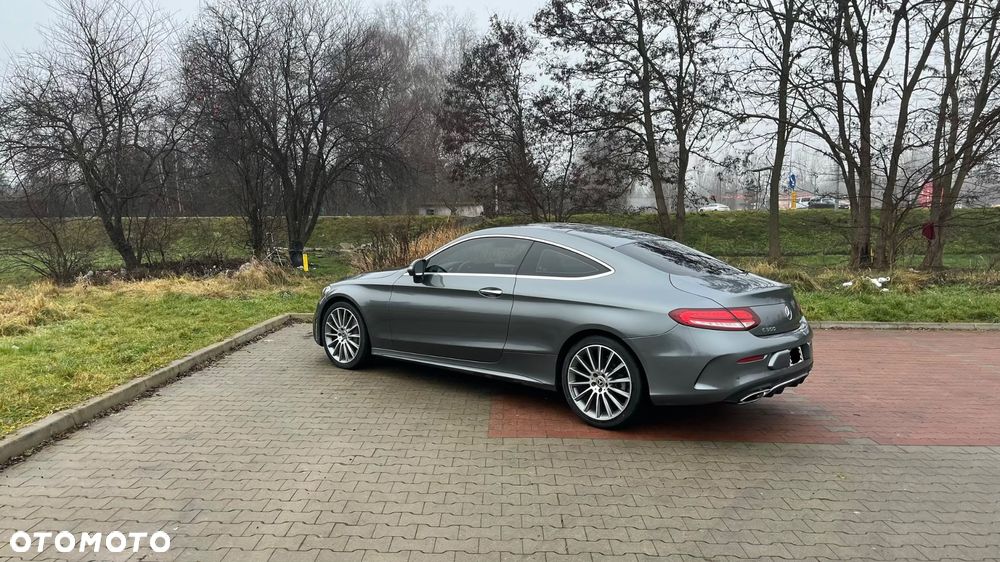 Mercedes-Benz Klasa C 300 4Matic 9G-TRONIC AMG Line Plus - 5