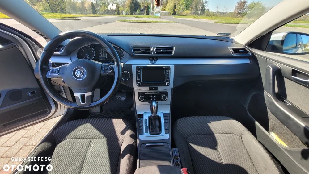 Volkswagen Passat 2.0 TDI DSG Highline - 14