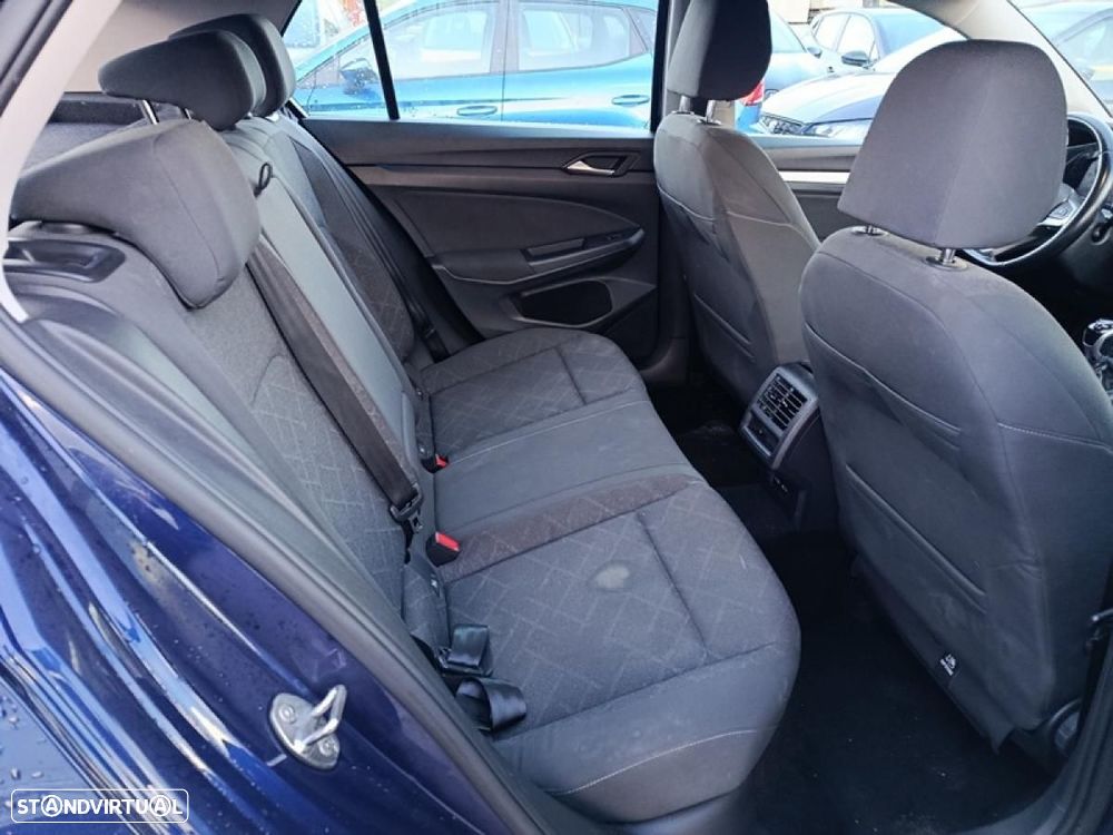 VW Golf 1.0 TSI Life - 6