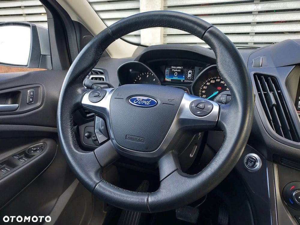 Ford Kuga 2.0 TDCi 4WD Titanium - 35