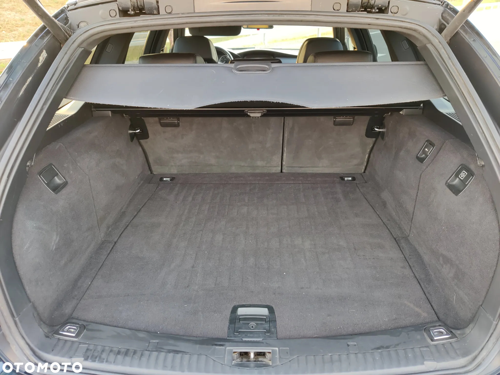 BMW Seria 5 545i - 18