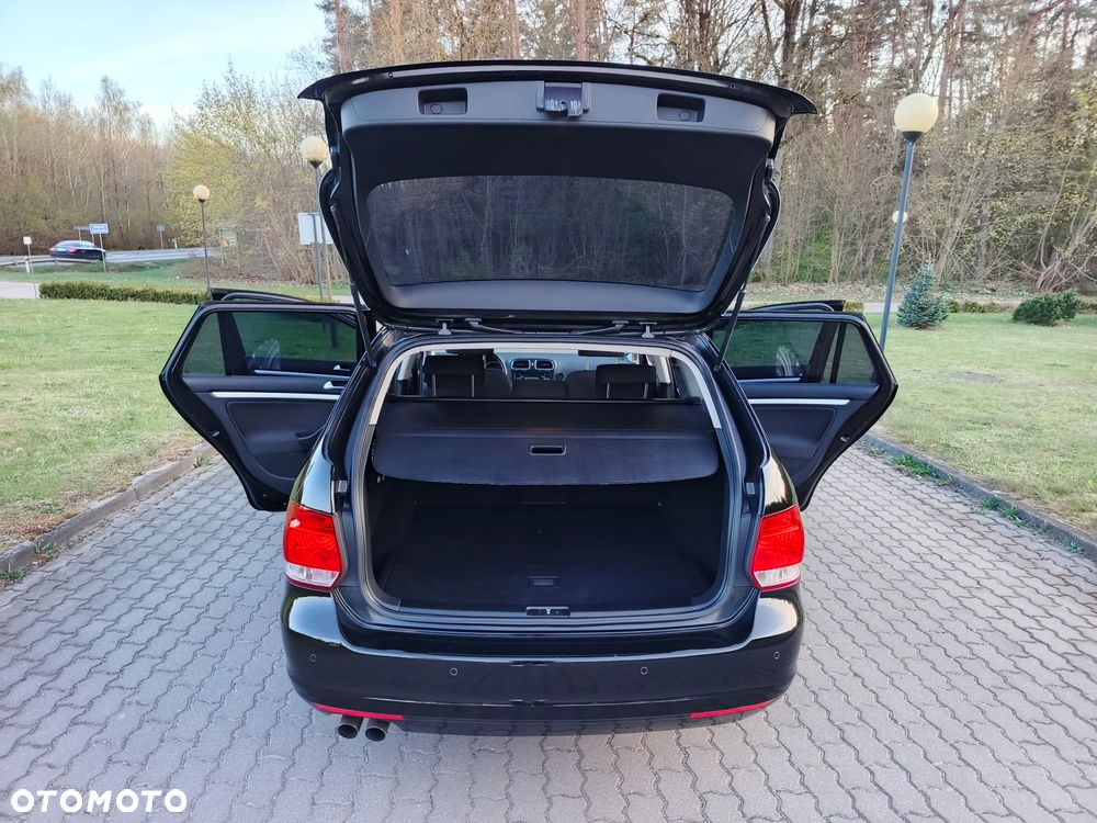 Volkswagen Golf 2.0 TDI DPF Highline - 15