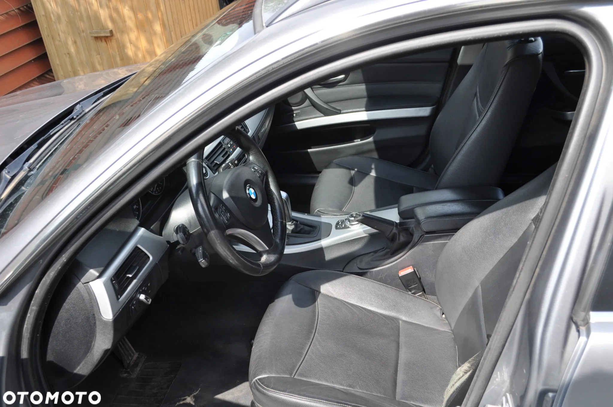 BMW Seria 3 320d xDrive DPF Touring - 6