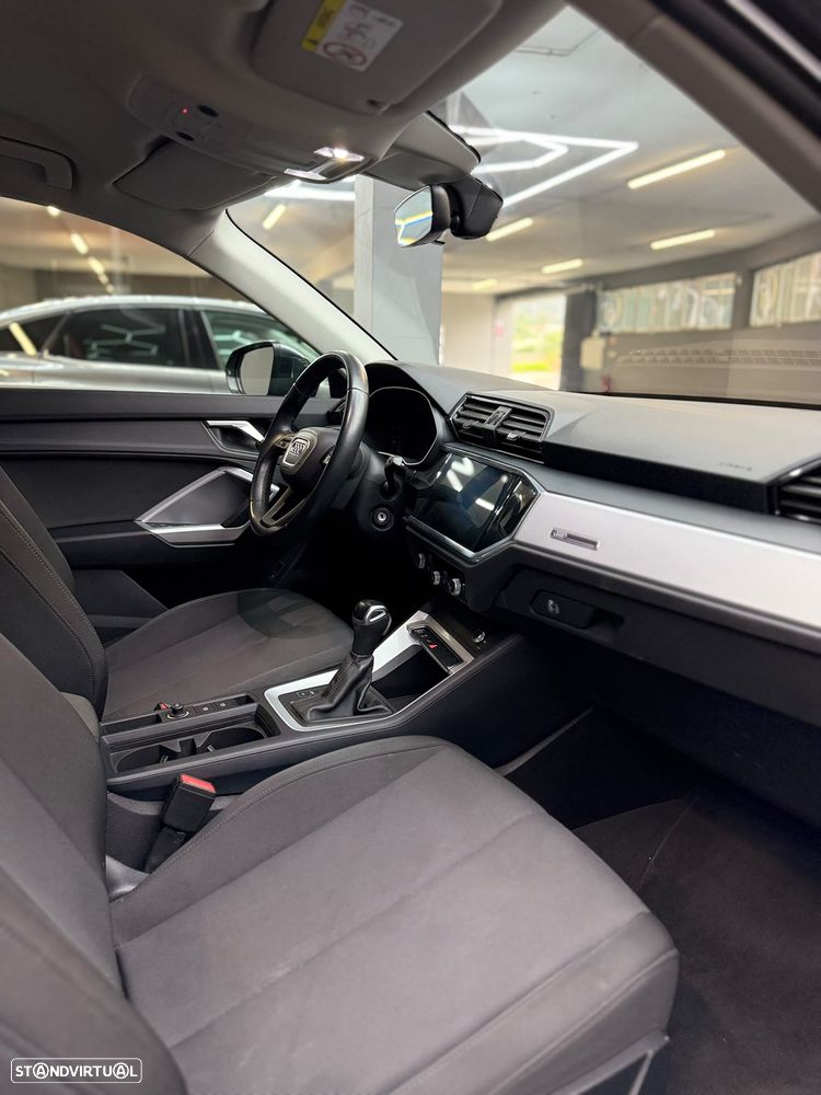 Audi Q3 45 TFSIe S tronic S line - 22