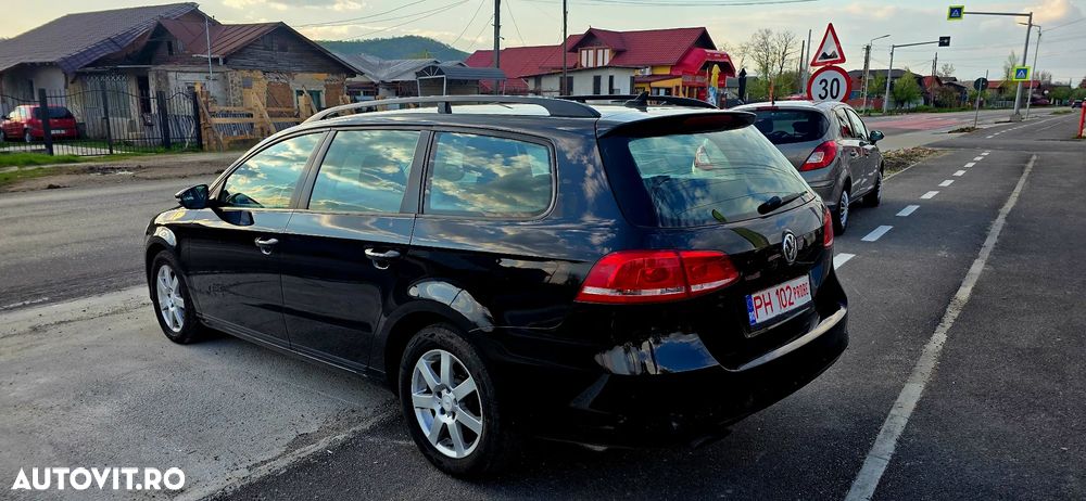 Volkswagen Passat 2.0 Blue TDI SCR Comfortline - 11