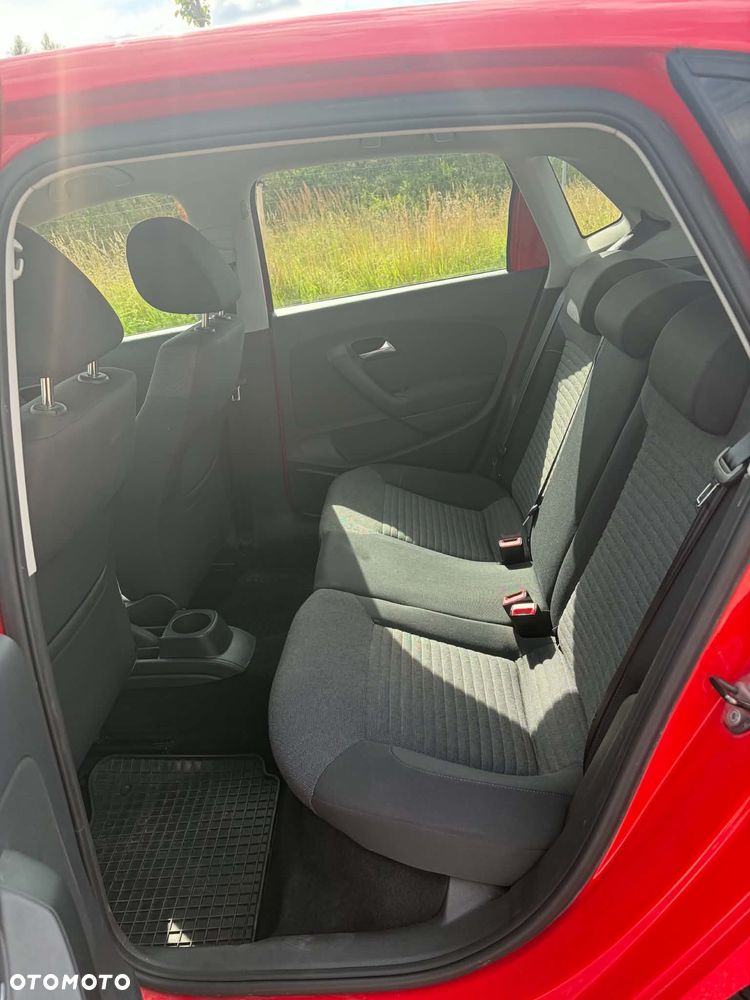 Volkswagen Polo 1.4 16V Comfortline - 12