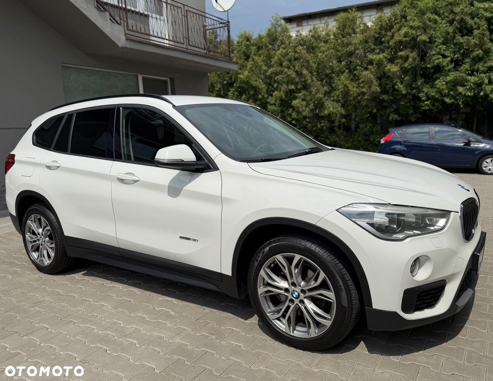 BMW X1 sDrive18i - 21