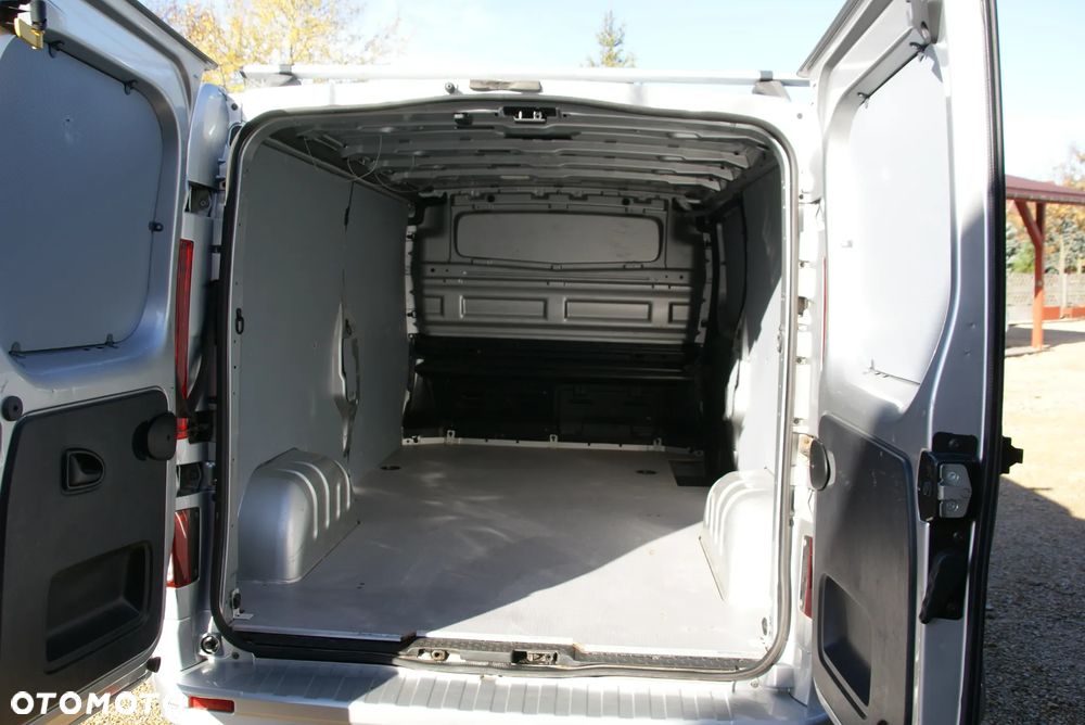 Opel Vivaro - 9
