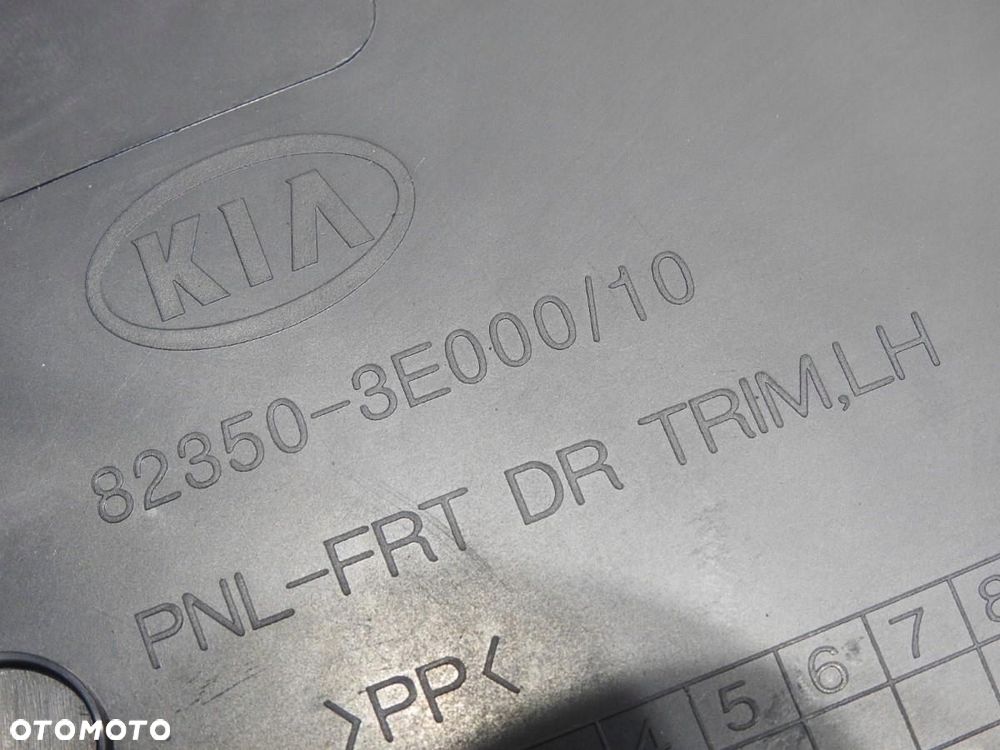 TAPICERKA DRZWI LEWY PRZÓD KIA SORENTO I 82350-3E - 5