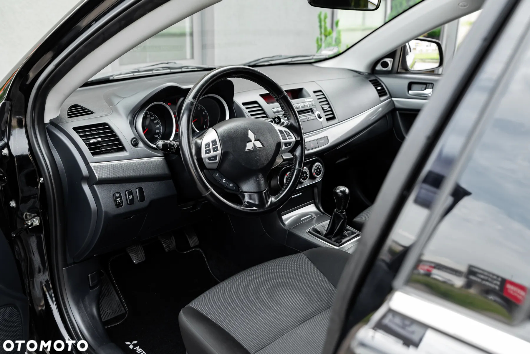 Mitsubishi Lancer 1.8 Inform - 16