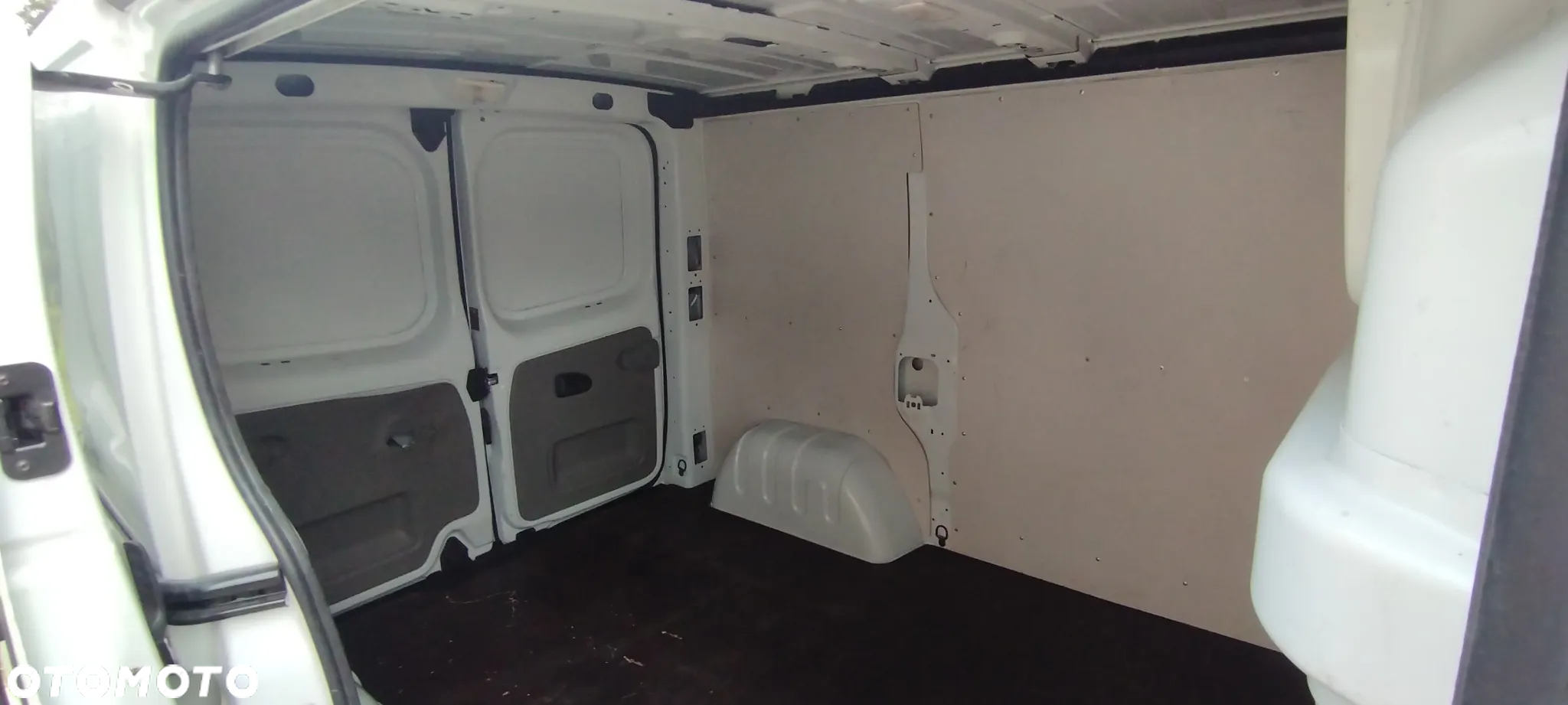 Renault Trafic - 12