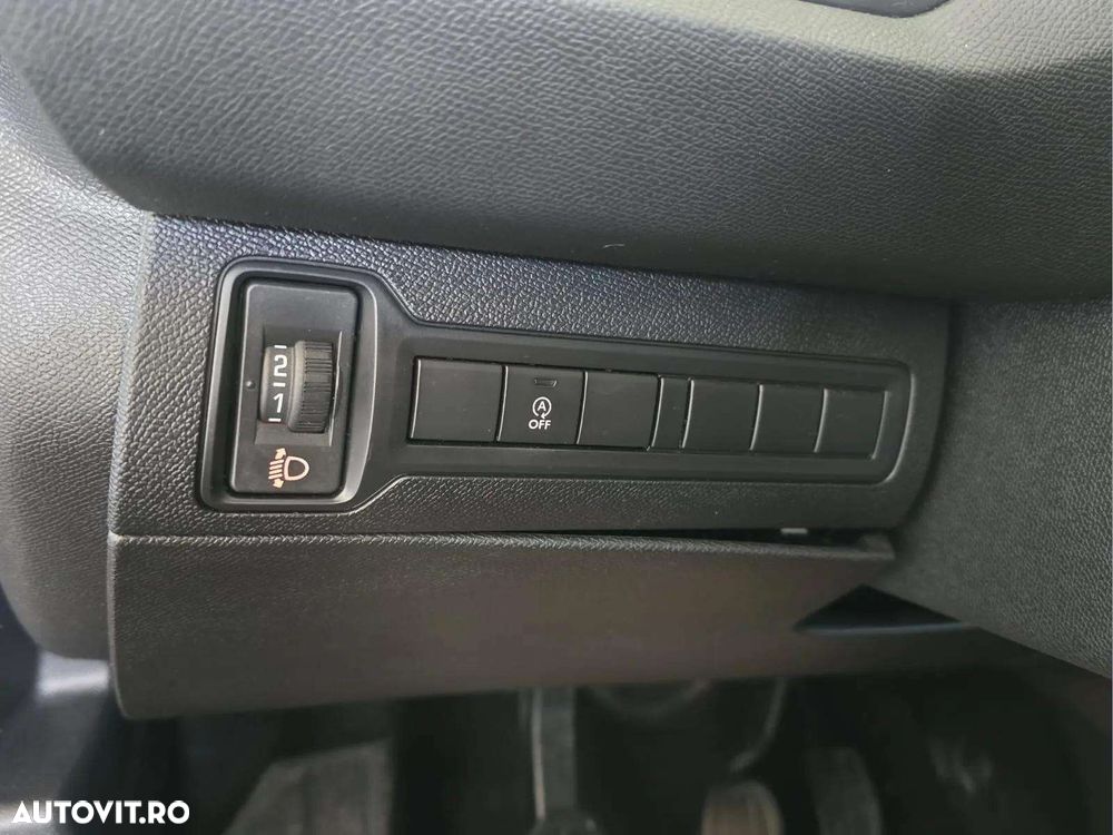 Peugeot 308 1.2 L PureTech Turbo S&S Active - 6