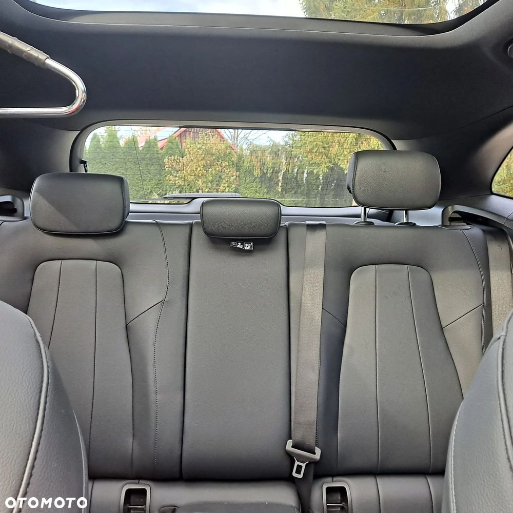 Mercedes-Benz GLA 250 4-Matic - 11