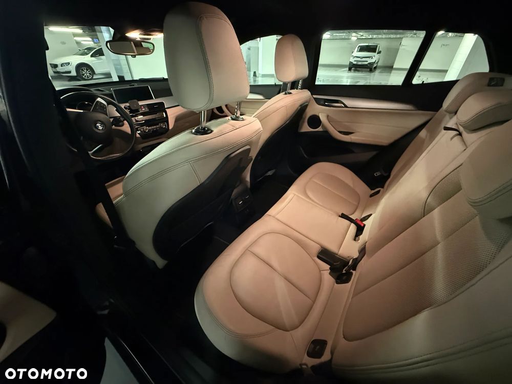 BMW X2 sDrive20i - 9