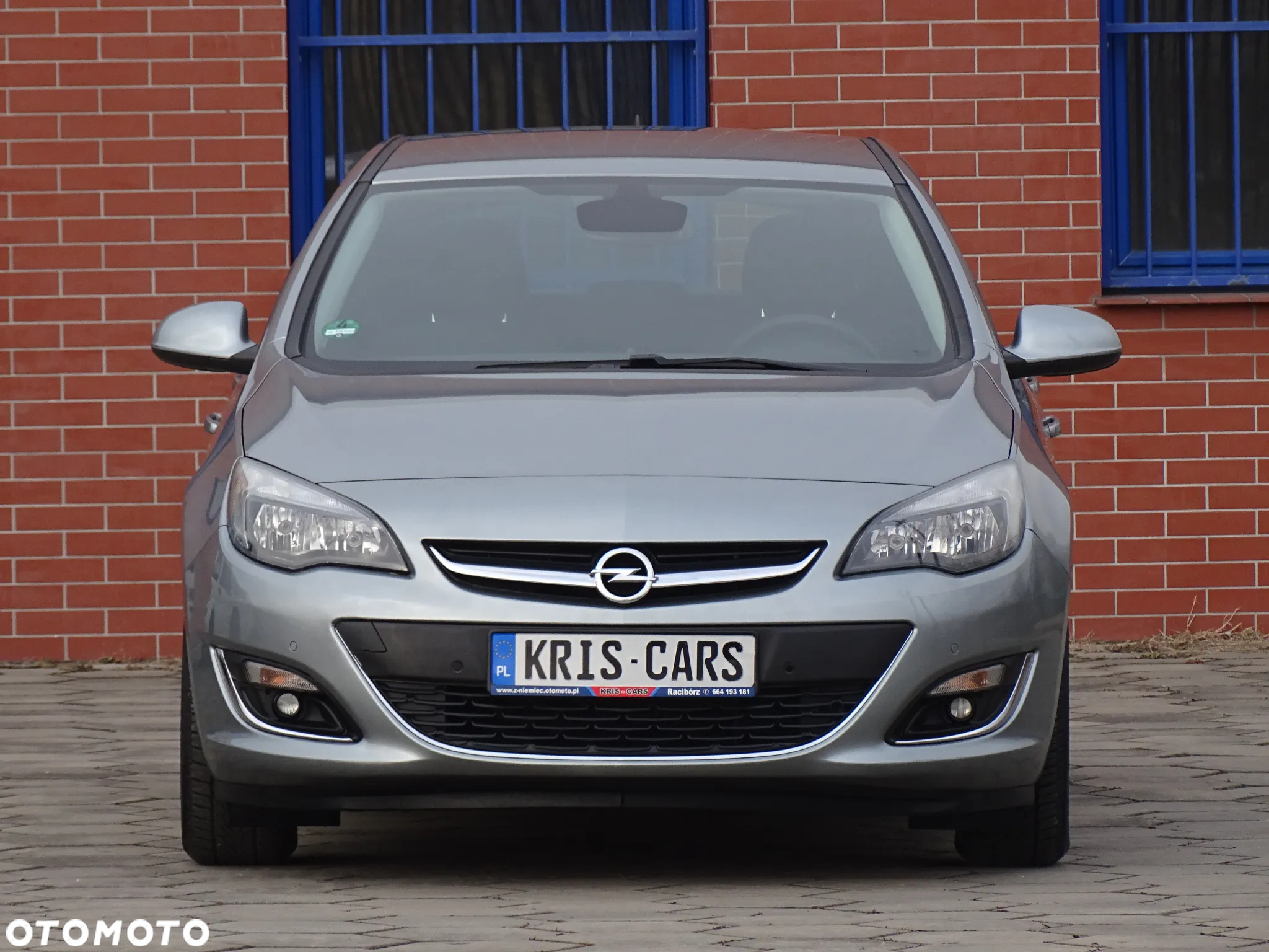 Opel Astra IV 1.4 T Cosmo - 2