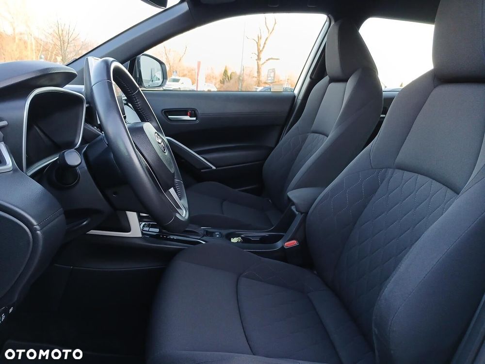 Toyota Corolla Cross - 15