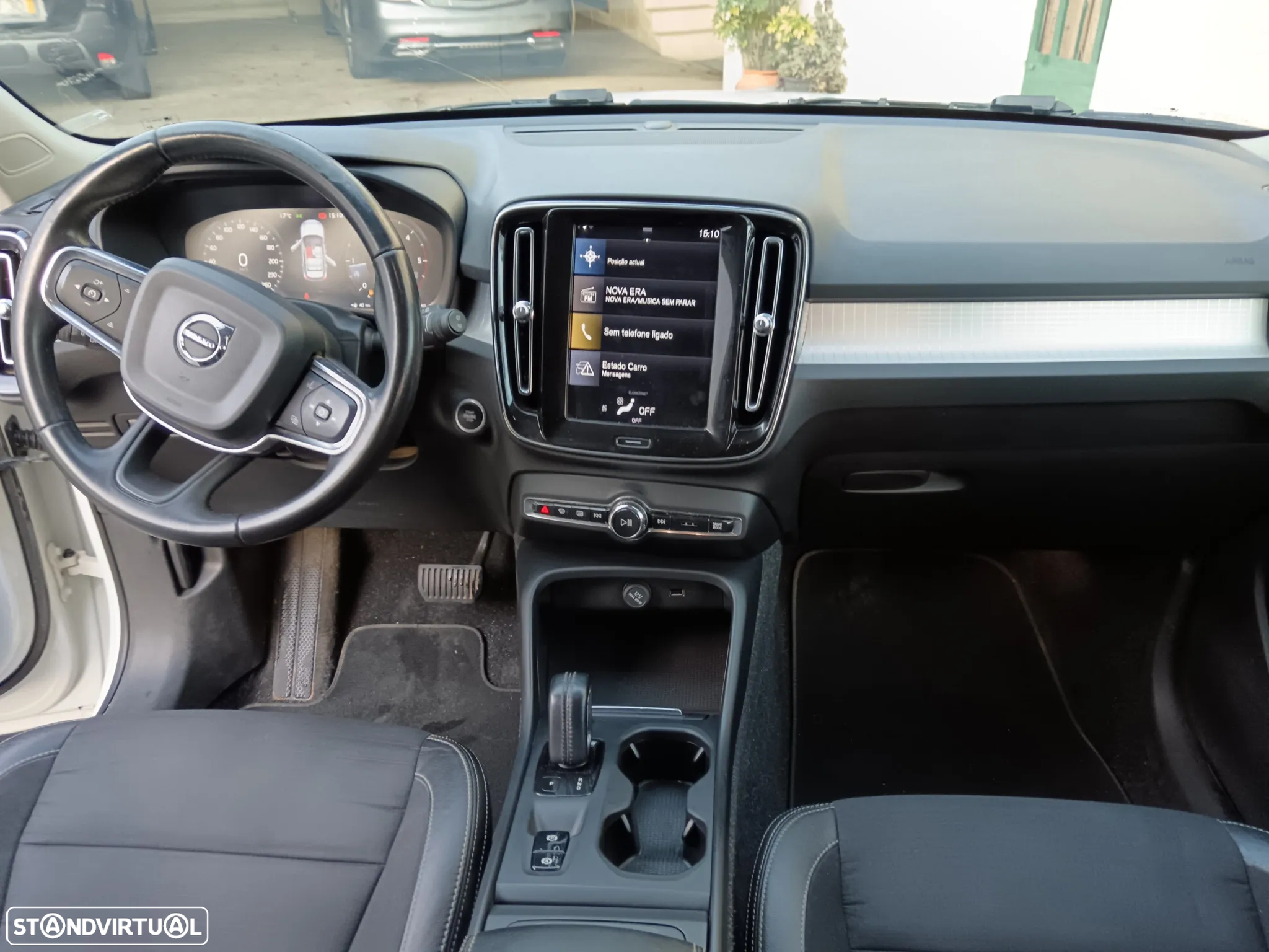 Volvo XC 40 2.0 D3 Momentum Geartronic - 8