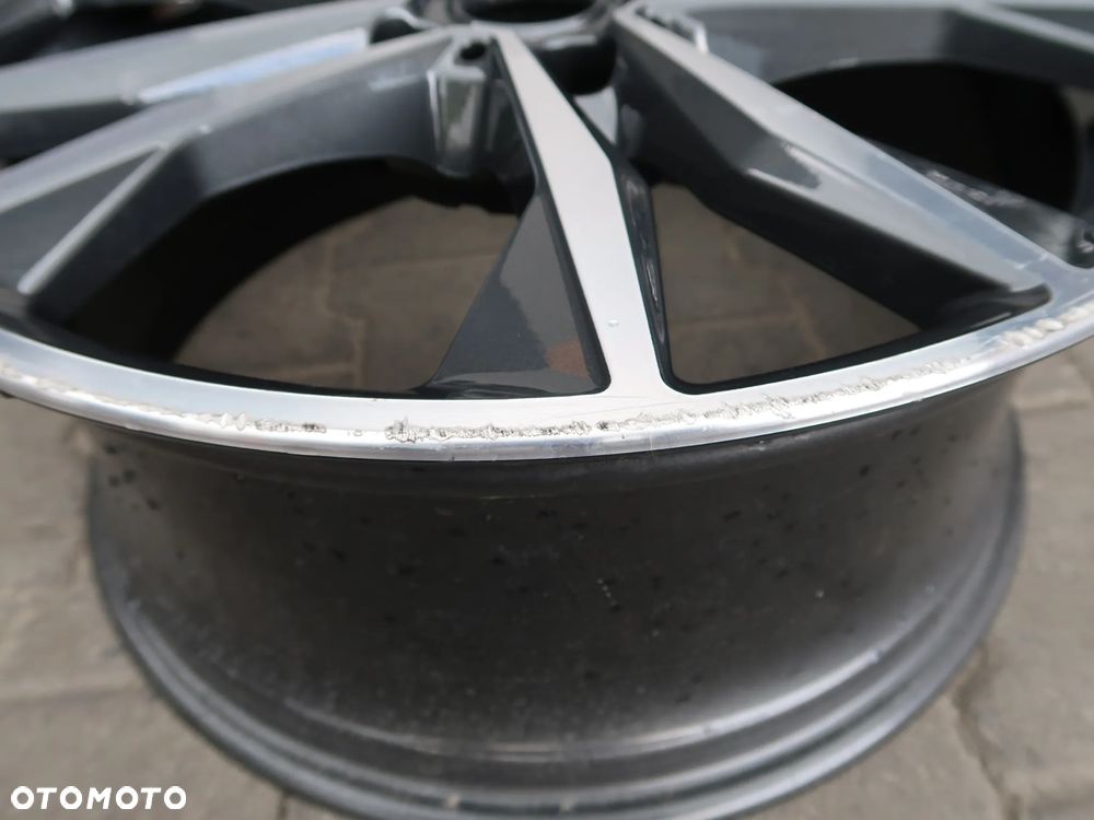 W10 Felga BMW 8008616 8x19et47 - 4