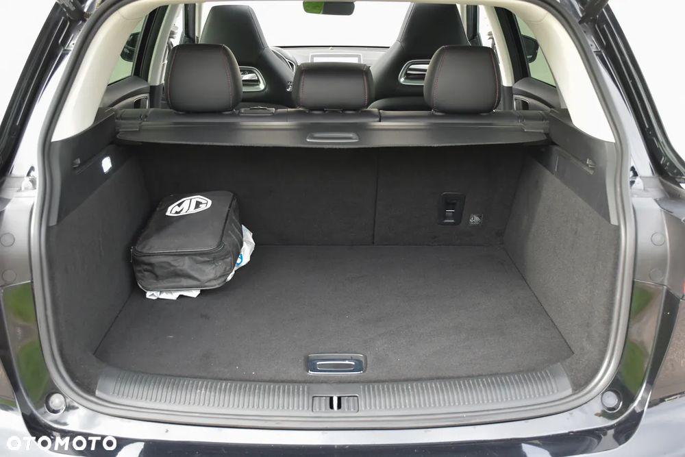 MG HS PHEV 1.5T-GDI Luxury - 39