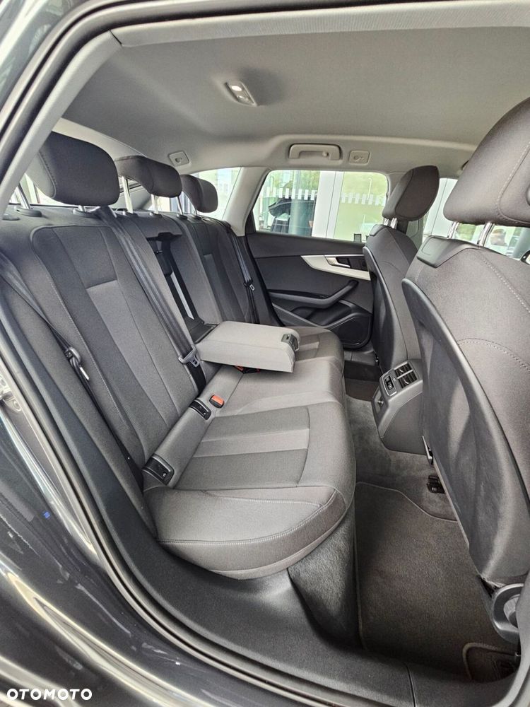 Audi A4 Avant 40 TFSI mHEV S Line S tronic - 35