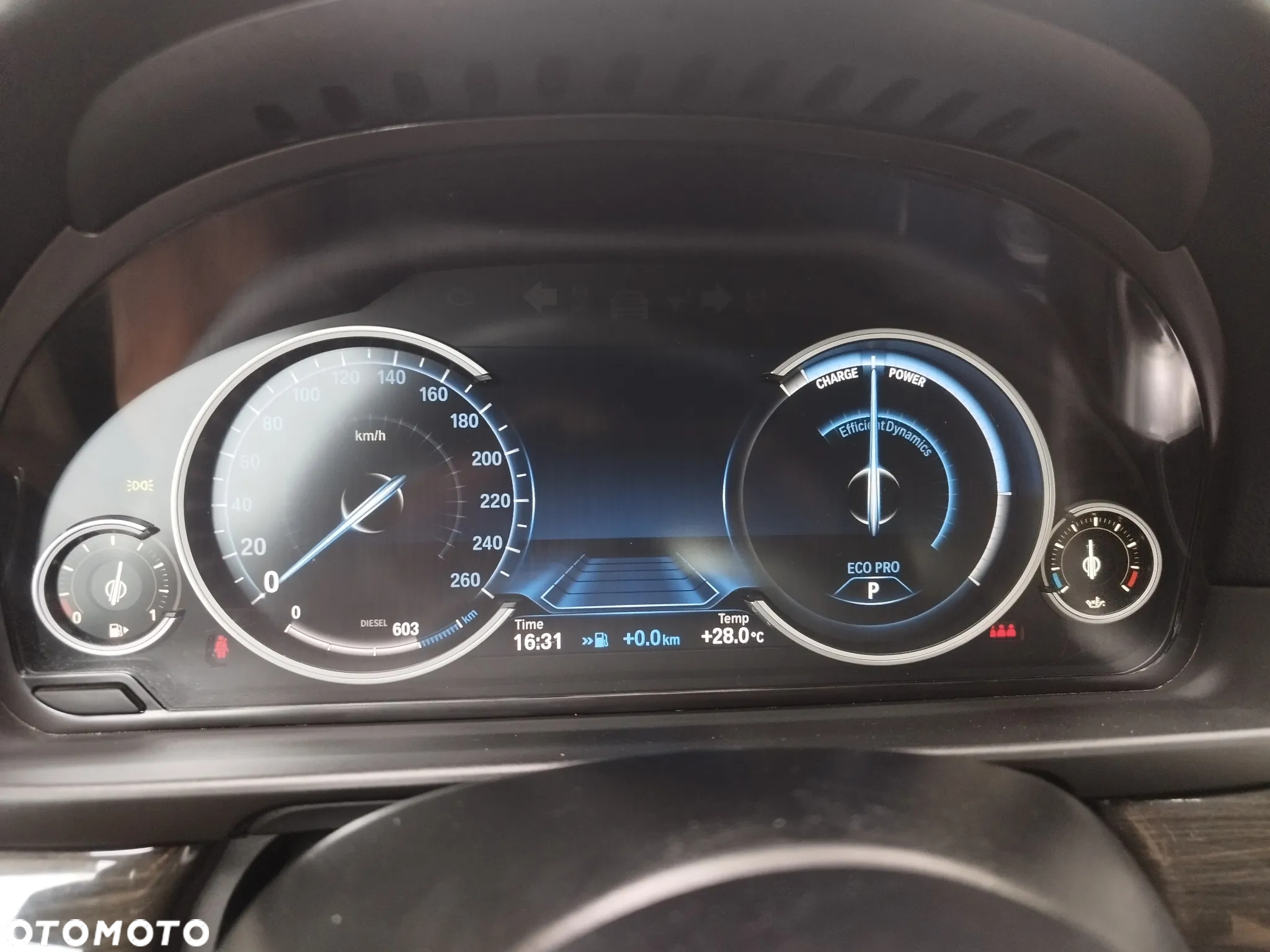 BMW Seria 5 520d - 28
