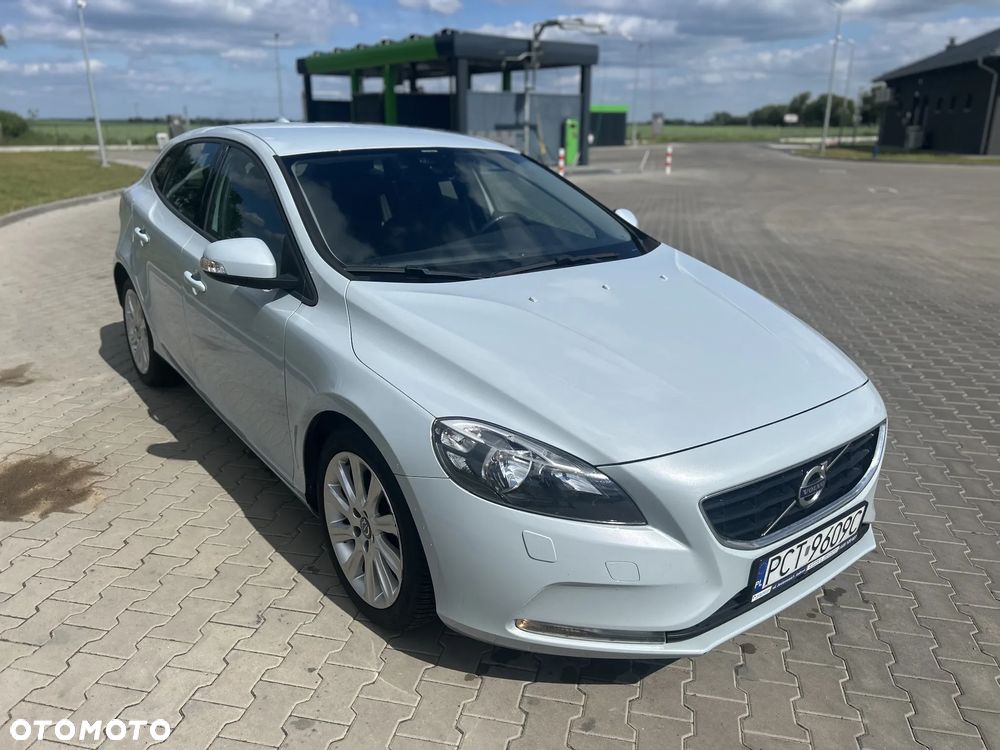 Volvo V40 D2 - 8