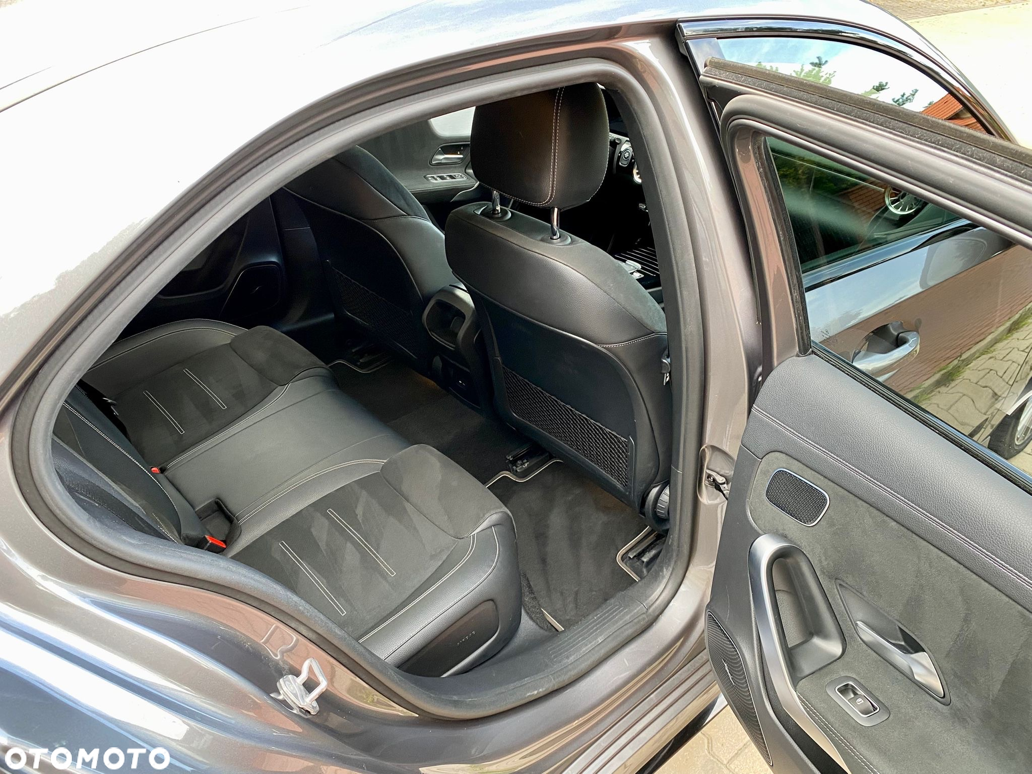 Mercedes-Benz Klasa A 250 E 8G-DCT - 21