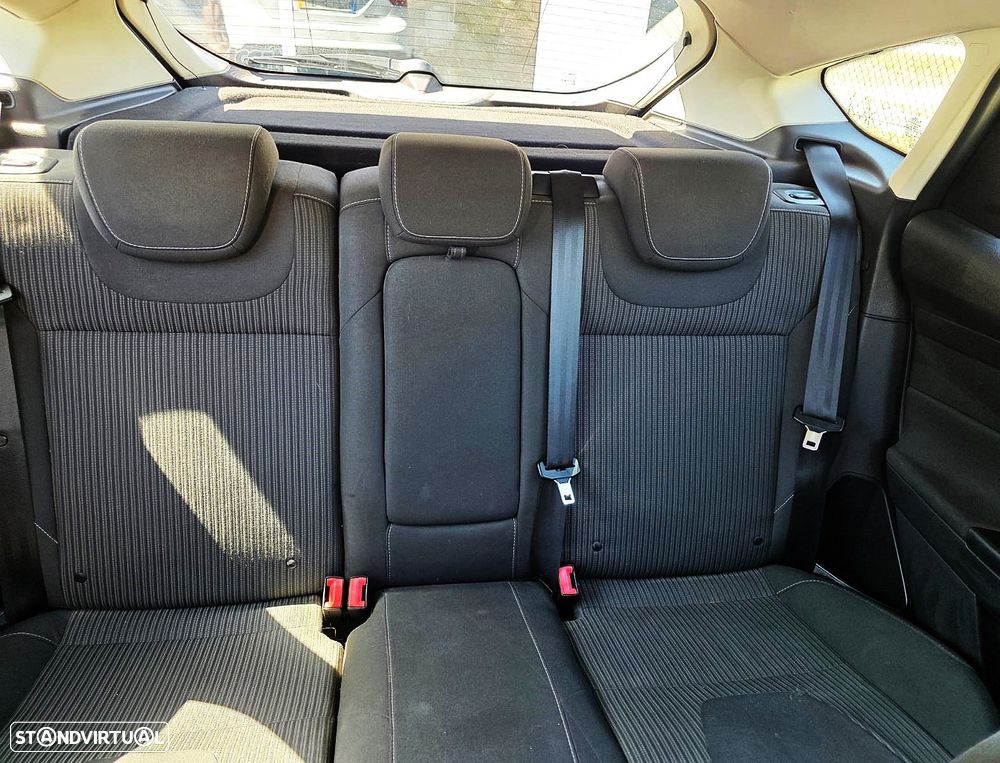 Ford Focus 1.6 TDCi Trend Easy - 12