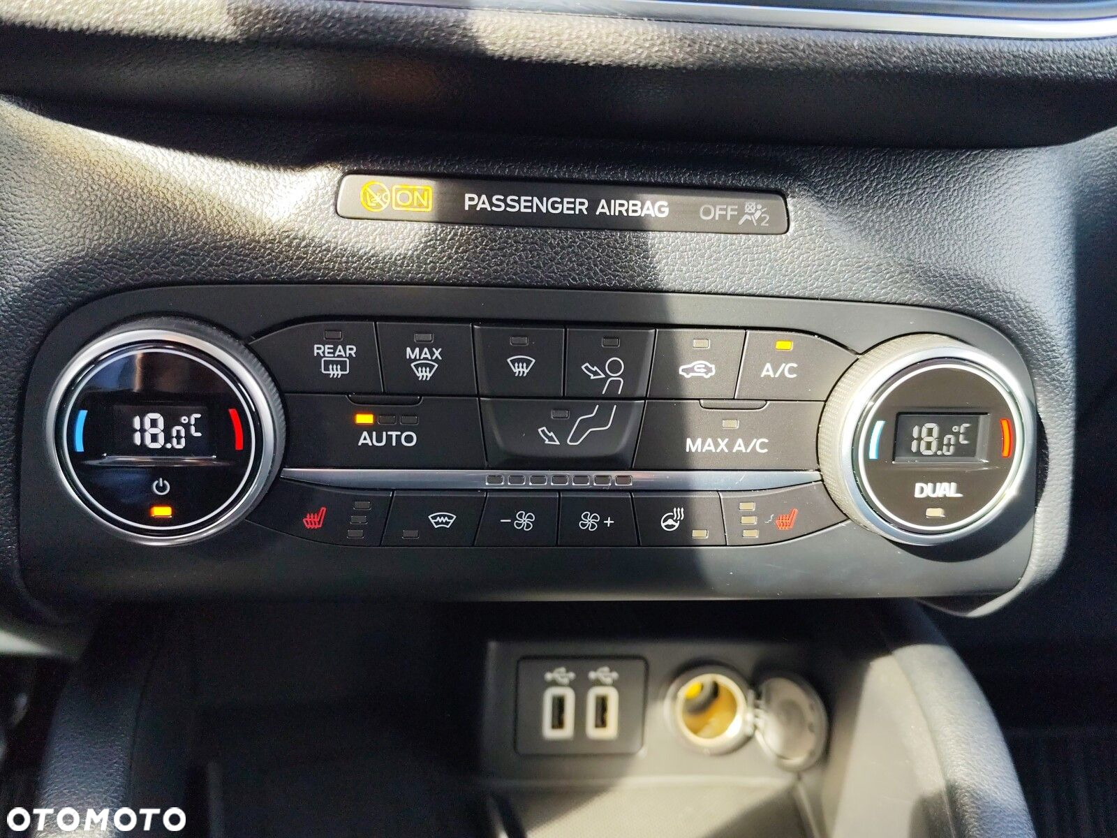 Ford Kuga - 33