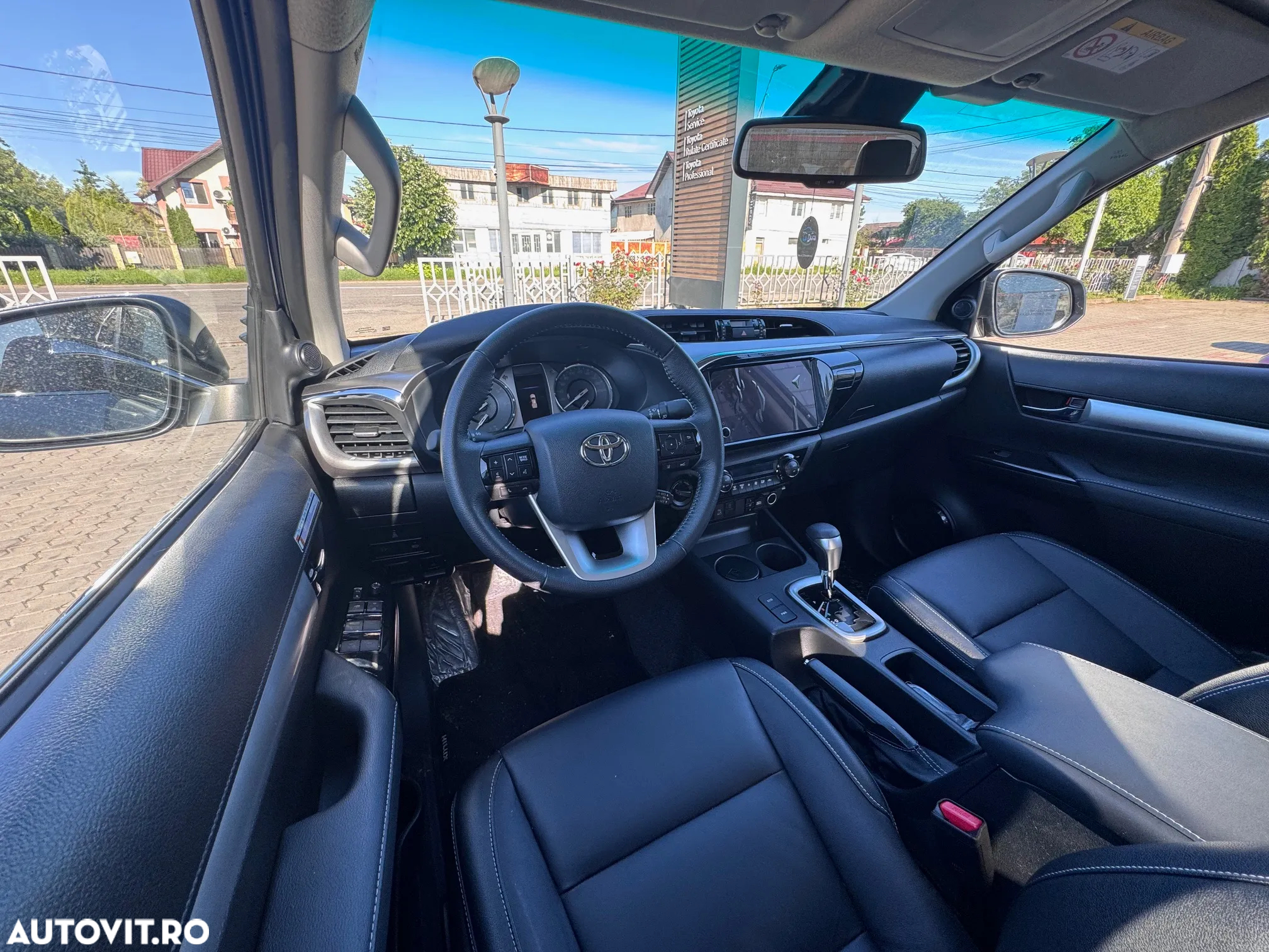 Toyota Hilux 2.4D 150CP 4x4 Double Cab AT Executive - 12