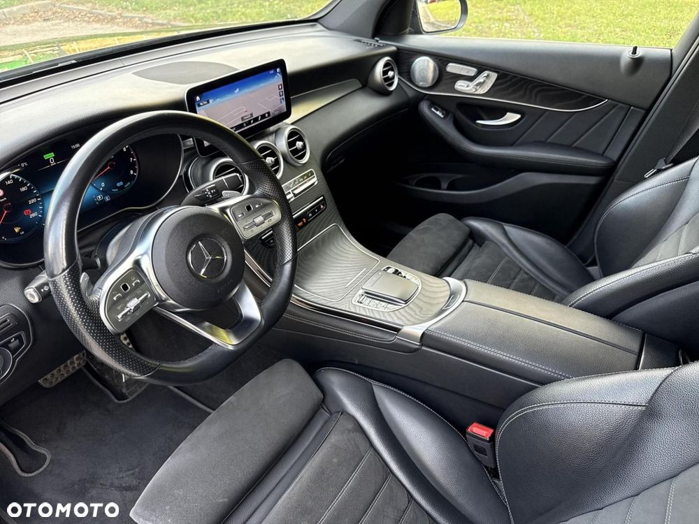 Mercedes-Benz GLC - 13