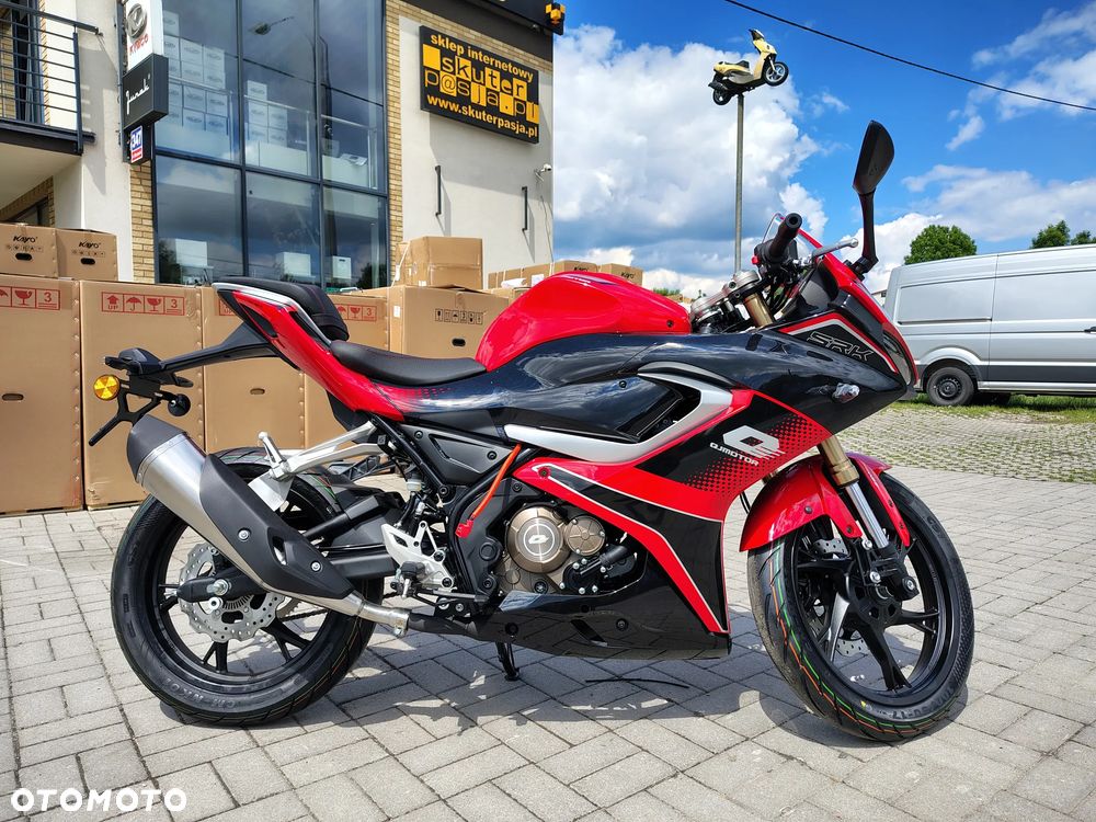 QJMOTOR SRK 125R - 9