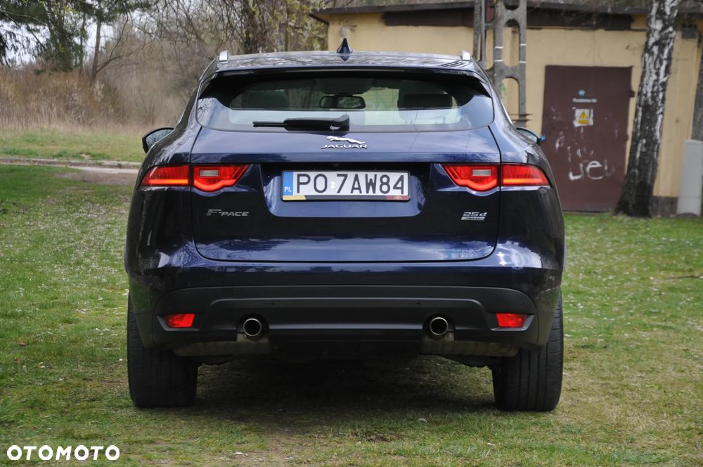 Jaguar F-Pace 2.0 i4D AWD Chequered Flag - 11