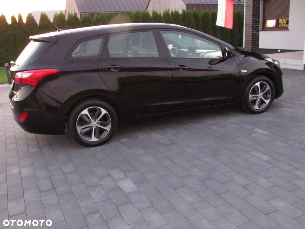 Hyundai i30 1.4 Comfort - 11
