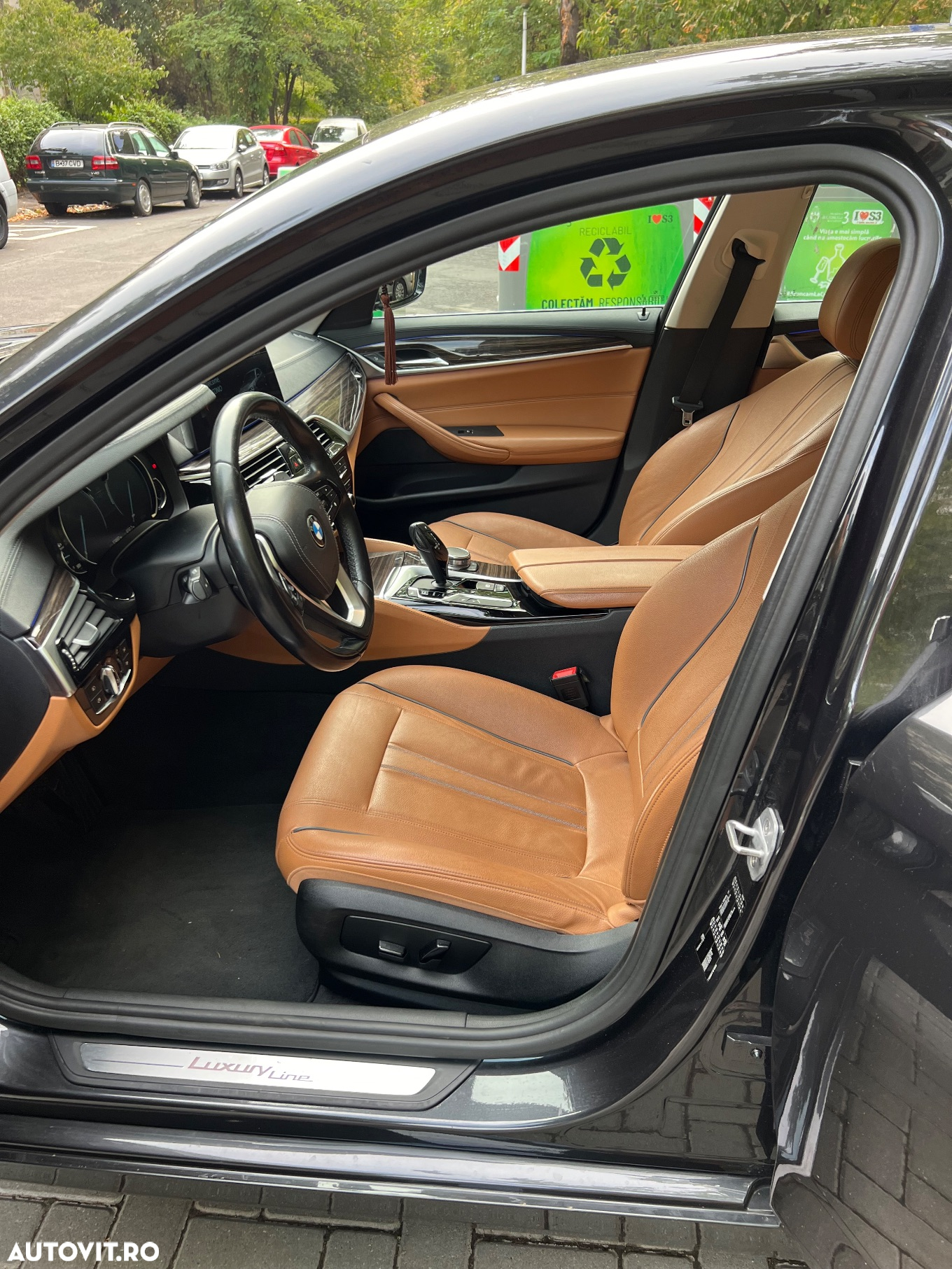 BMW Seria 5 520d Aut. Luxury Line - 12