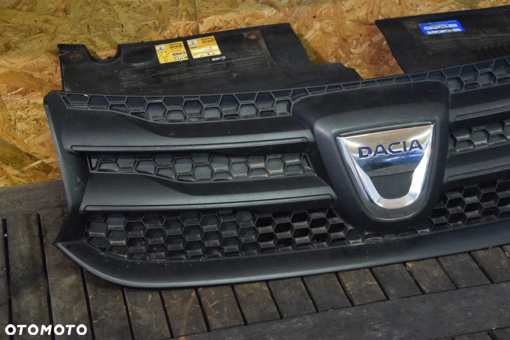 Dacia Sandero II Logan II 12- Grill atrapa chłodnicy logo znaczek ORYGINAŁ 623107634R - 4