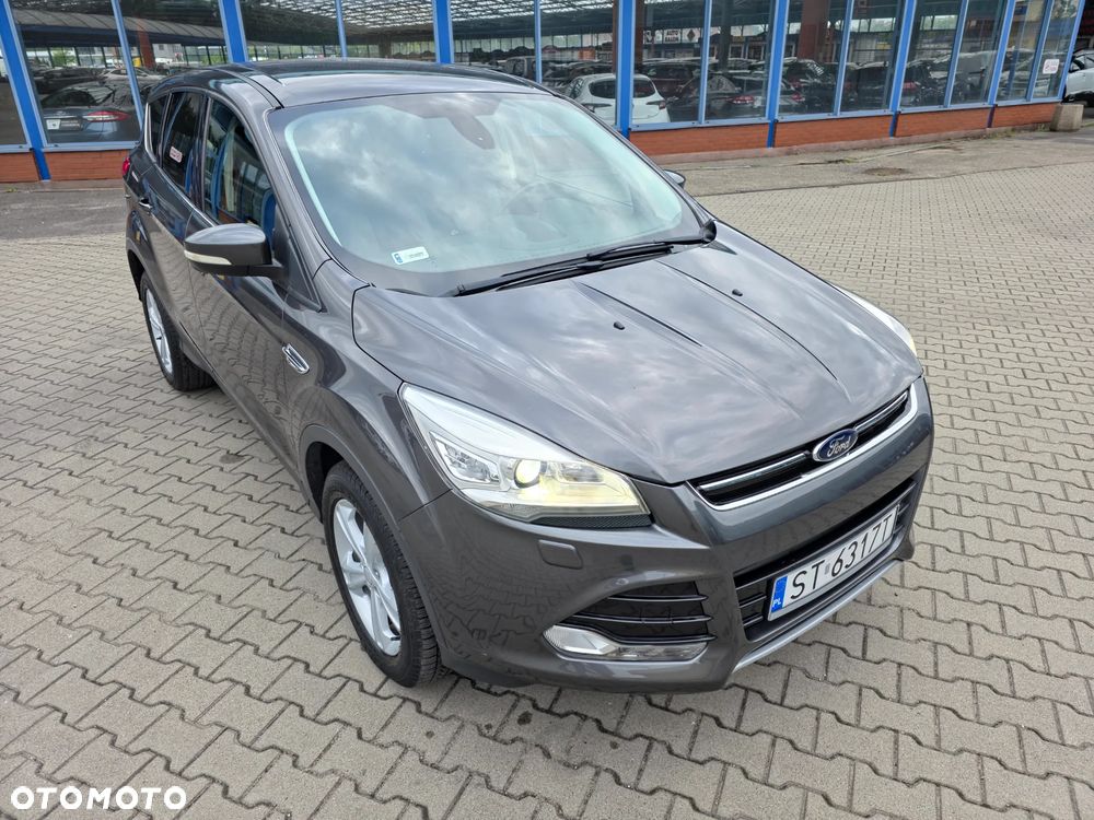 Ford Kuga 2.0 TDCi 2x4 Titanium - 19