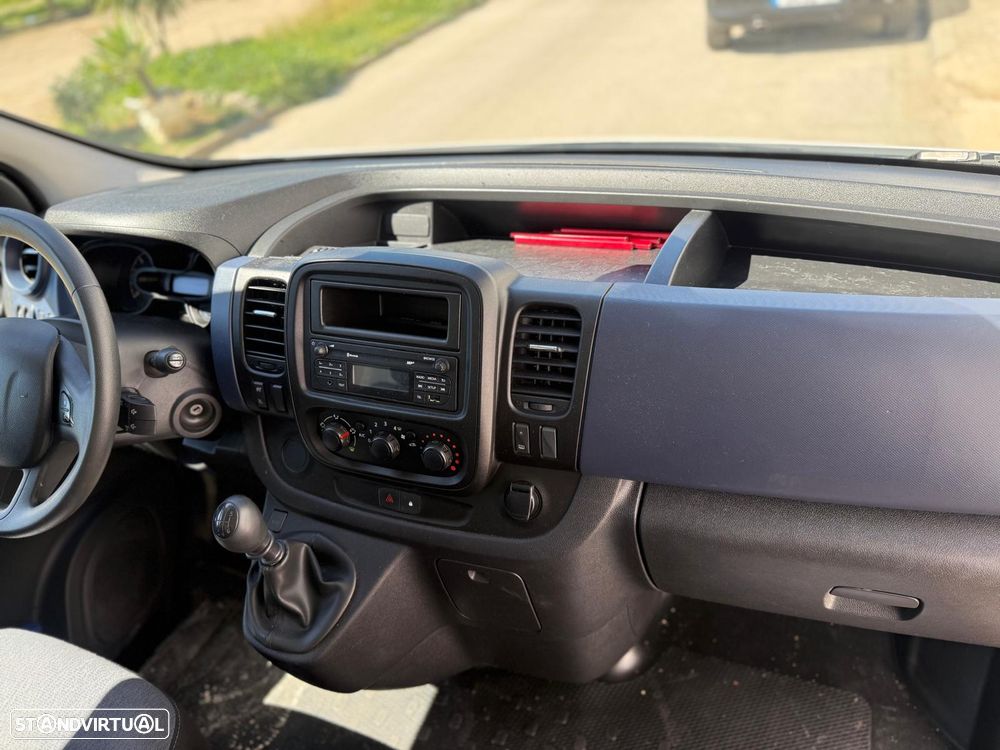 Opel Vivaro - 5