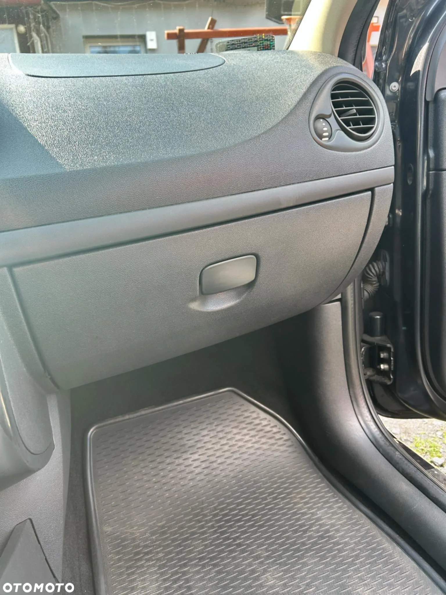Renault Clio - 6
