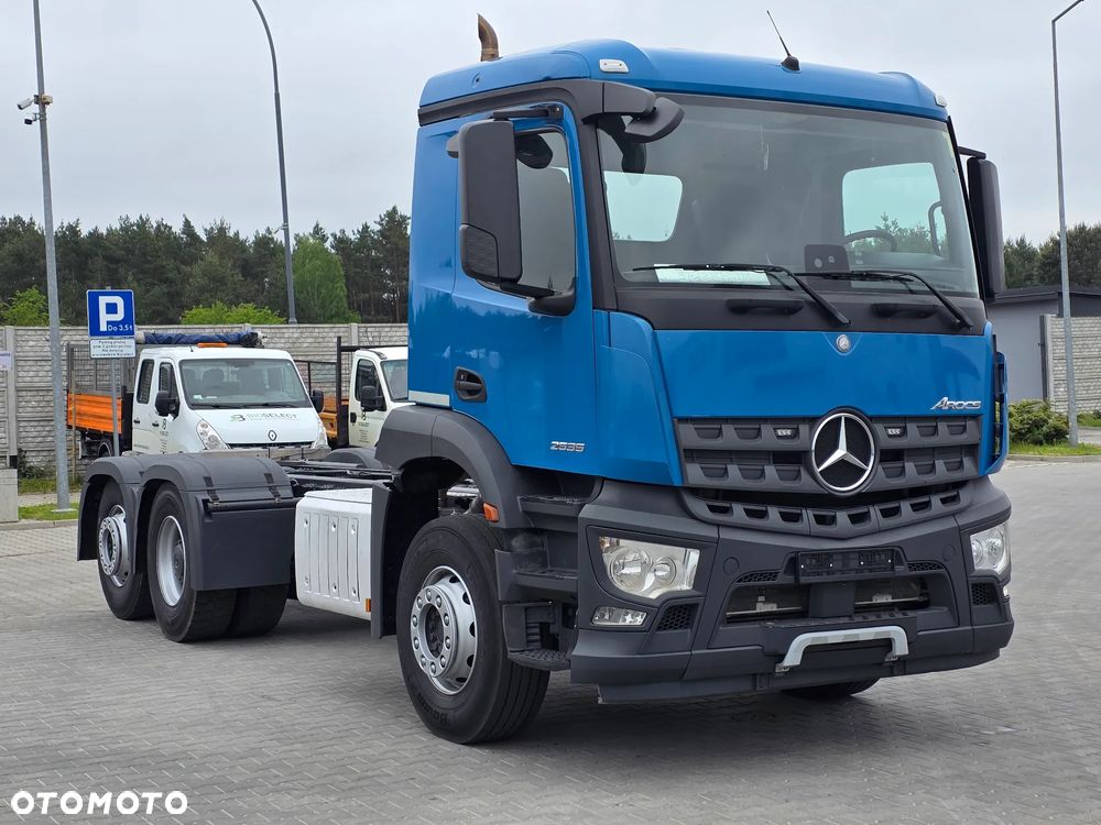 Mercedes-Benz Arocs  2535 - 3