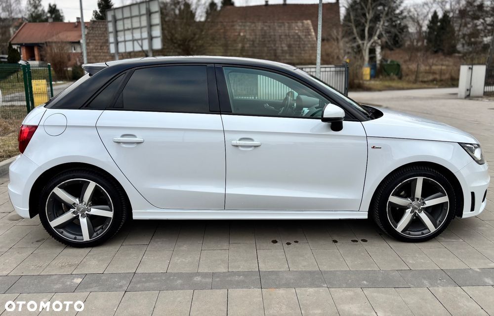 Audi A1 1.6 TDI S tronic S line Sportpaket - 4